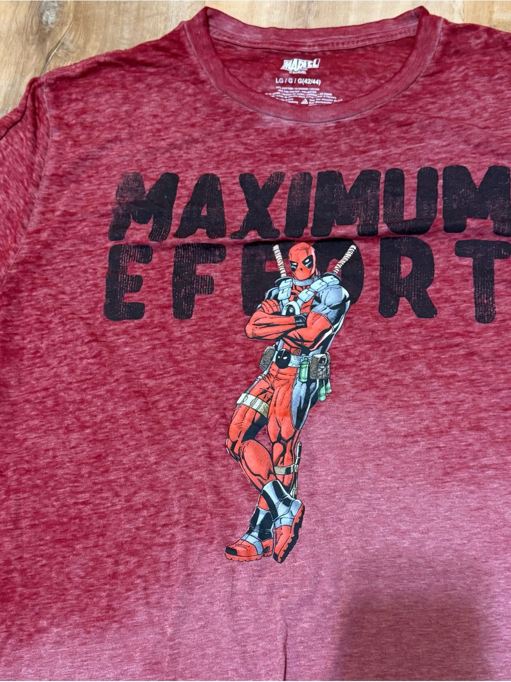 Marvel Deadpool “Maximum Effort” T- Shirt Size L